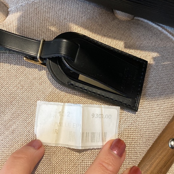 Louis Vuitton Deauville Epi Black Leather - Picture 13 of 13